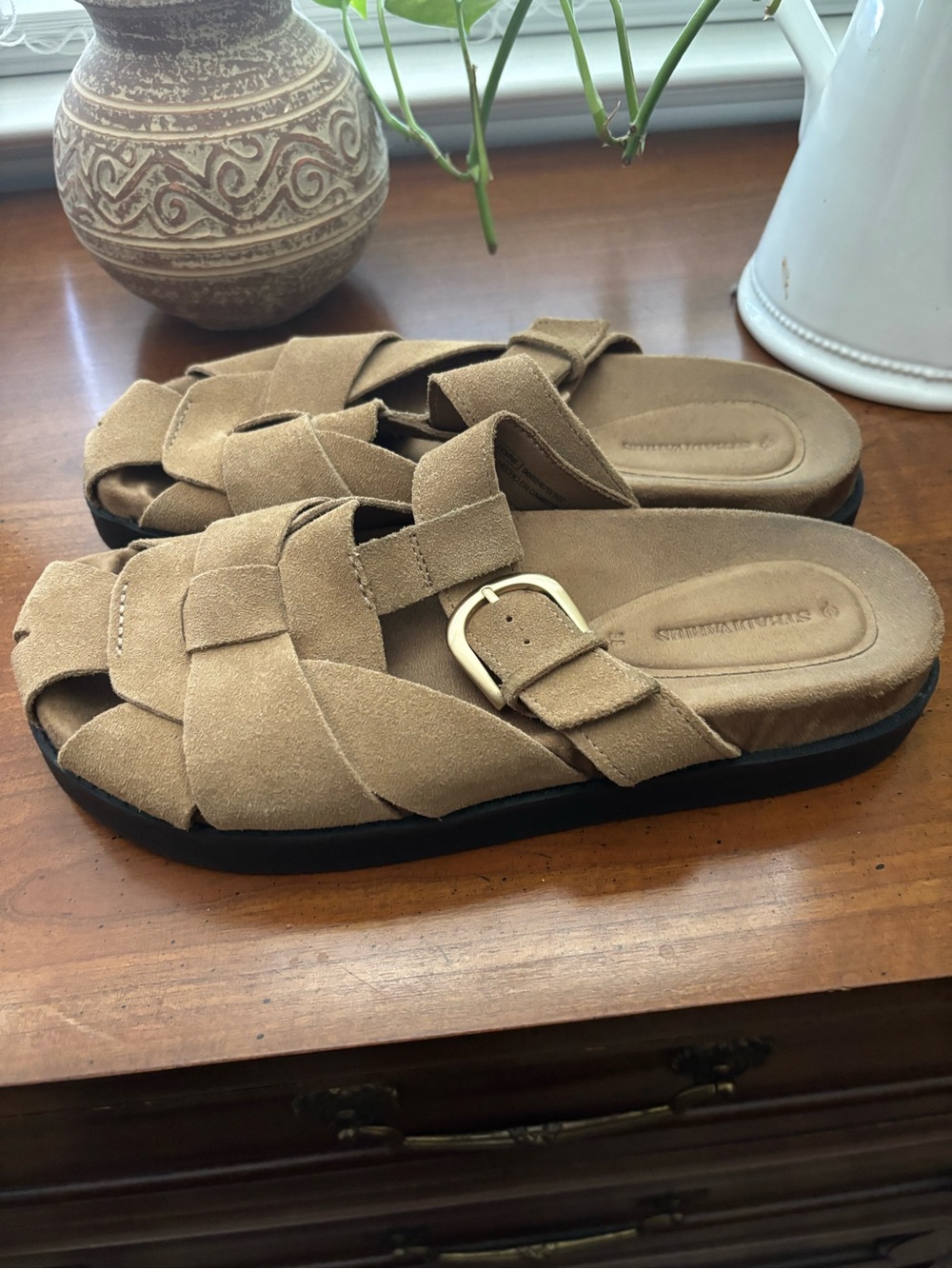 Stradivarius Women's Tan Suede Woven Slide Sandals with Buckle
